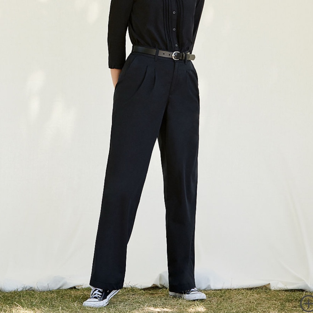 Gap Chinos size 6